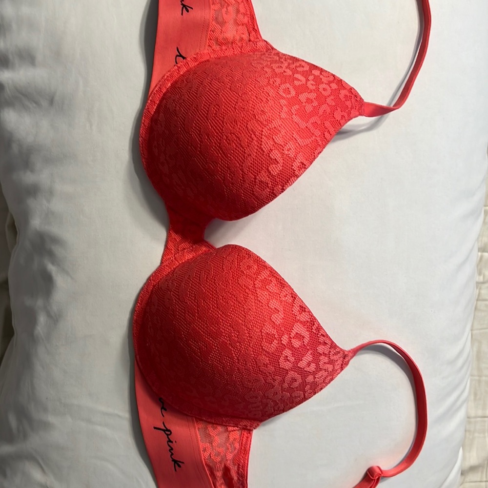 Victoria Secret Pink bra with molded and padded cups 34B